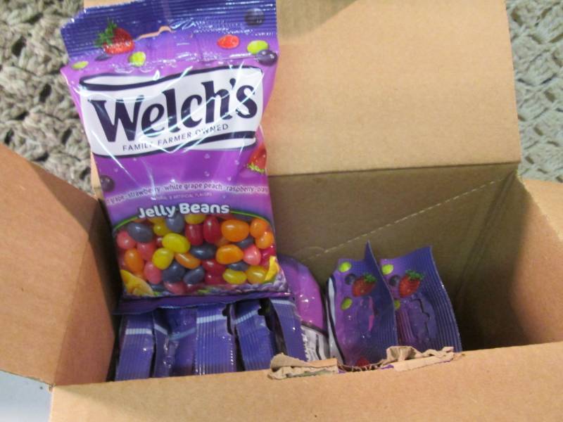 Box of 8 Bags of Welchs Jelly Bean...
