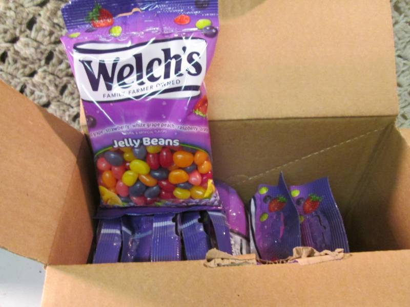 Box of 8 Bags of Welchs Jelly Bean...