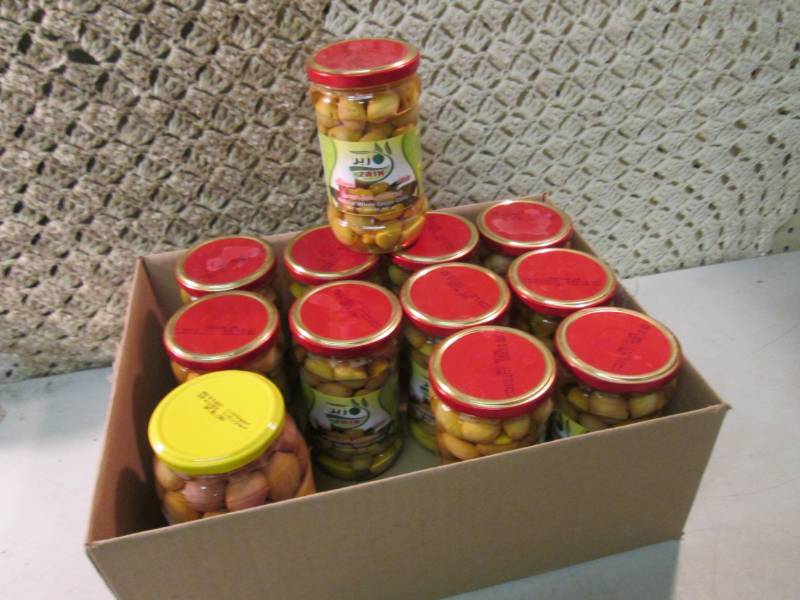 12 Jars of Natural Whole Green Oliv...