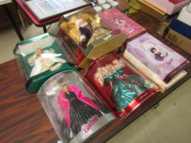 BARBIES W ORIGINAL PACKAGING
