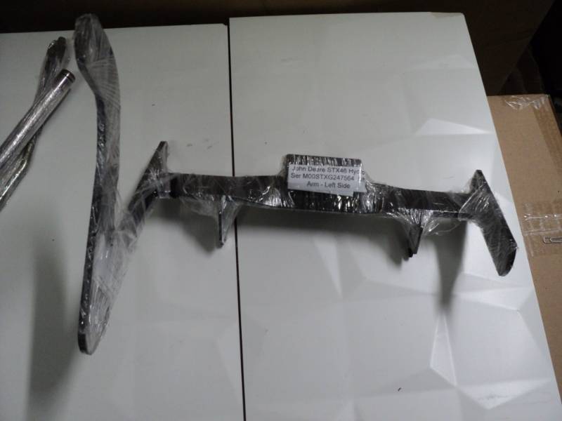 John Deere STX46 Part (BD) - Lift A...