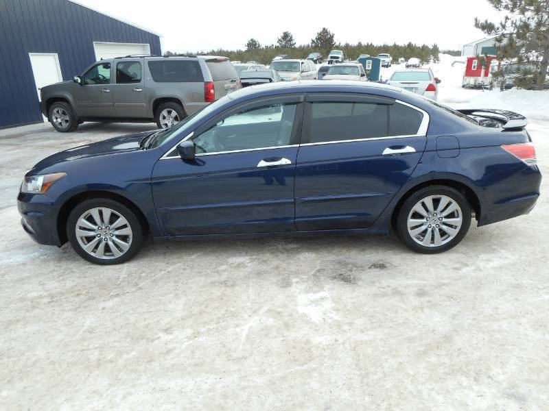 lot 1 image: 2012 Honda Accord