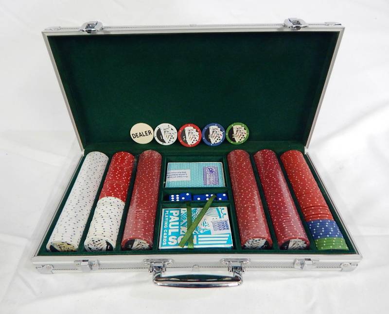 lot 69 image: 300 Chip Aluminum Poker Chip Case with Playing Cards and Dice - Multi-Denomination Royal Flush Chips