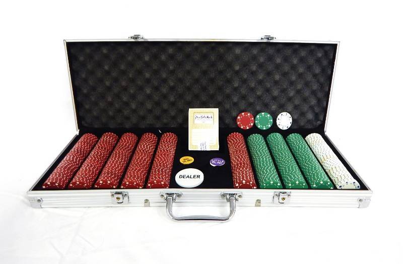 lot 88 image: 550 Chip Aluminum Poker Chip Case with Playing Card Deck and Dealer Button