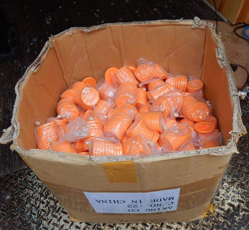 lot 141 image: Huge Lot of Thousands of Kill Buttons