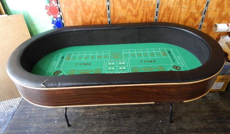 lot 7 image: Custom Built Portable Craps Table