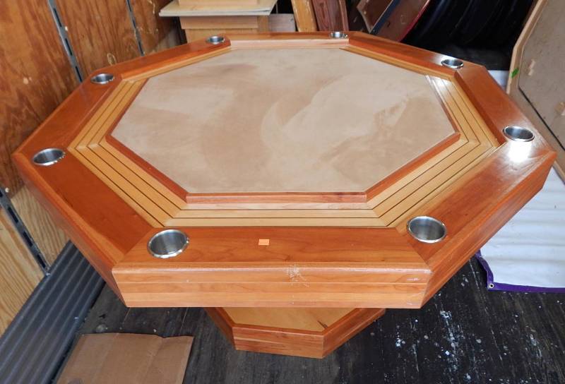 lot 8 image: New Custom Built Eight Player Poker Gaming Table