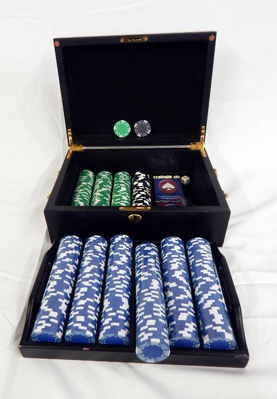 lot 95 image: 500 Chip Black Wood Poker Chip Case with Playing Cards and Dice 