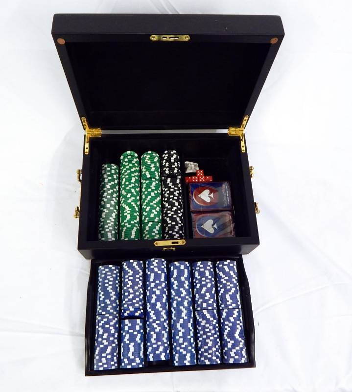 lot 40 image: 500 Chip Black Wood Poker Chip Case with Playing Cards and Dice