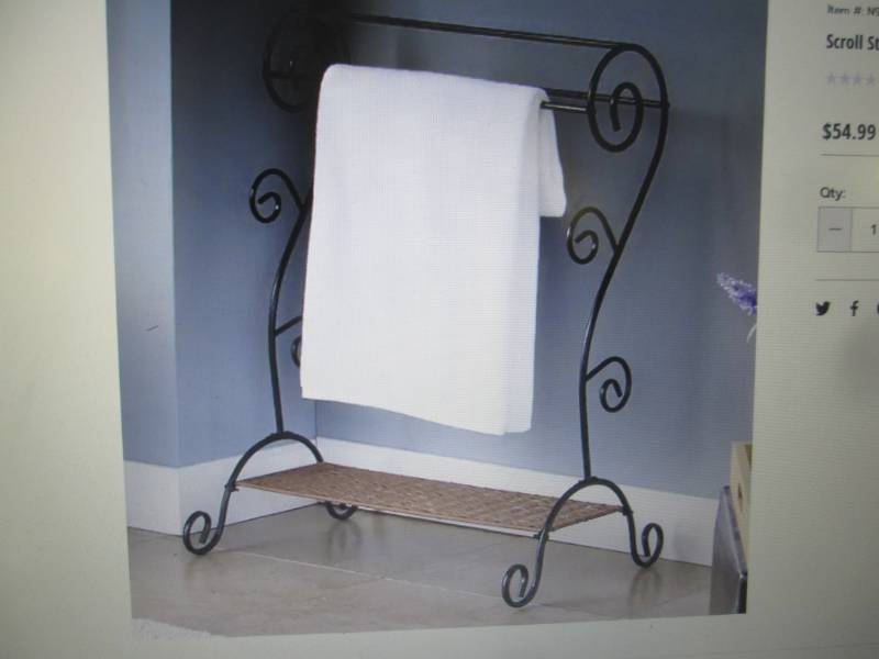 lot 7 image: Scroll Standing Towel Rack open box...