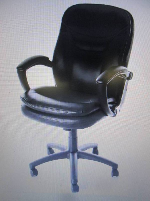 lot 31 image: Office Chair with Vibrating Massage...