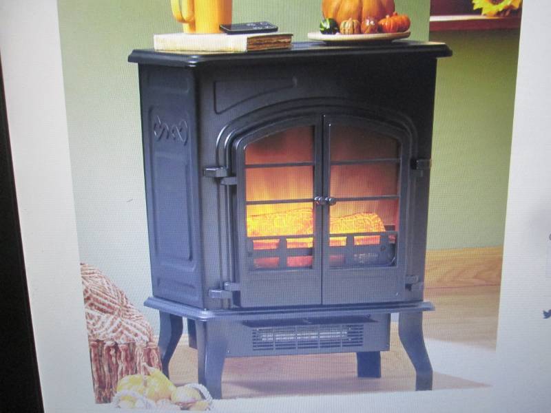 lot 68 image: Electric Stove with Remote open box...