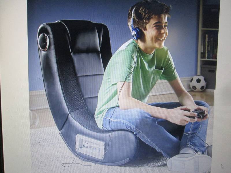lot 121 image: Boomchair Gamer with Speakers open ...
