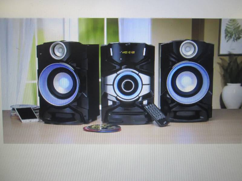 lot 151 image: CD Stereo Music System with FM Radi...
