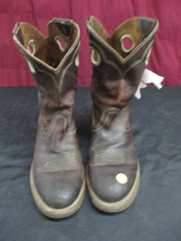 Ariet New Boots size 8 12 barely worn