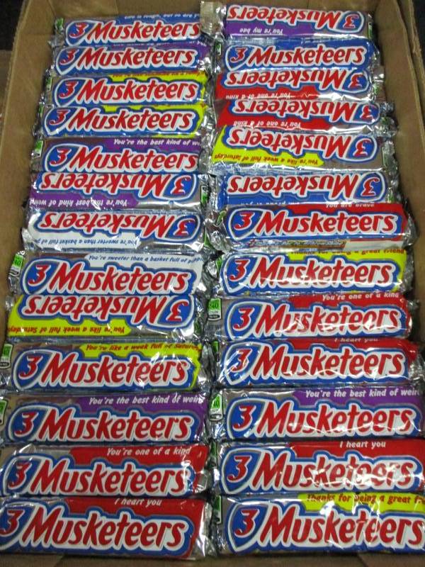 25 Three Musckateers