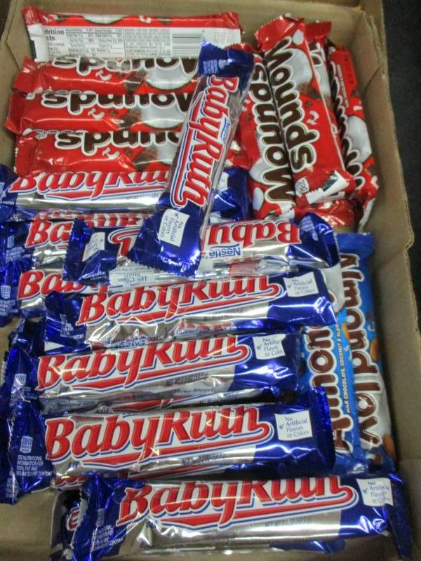 32 candy bars different kinds