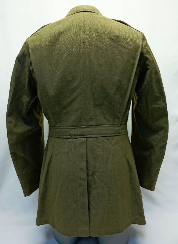 lot 109 image: WWII US ARMY AIR CORPS NAMED UNIFORM ITEMS