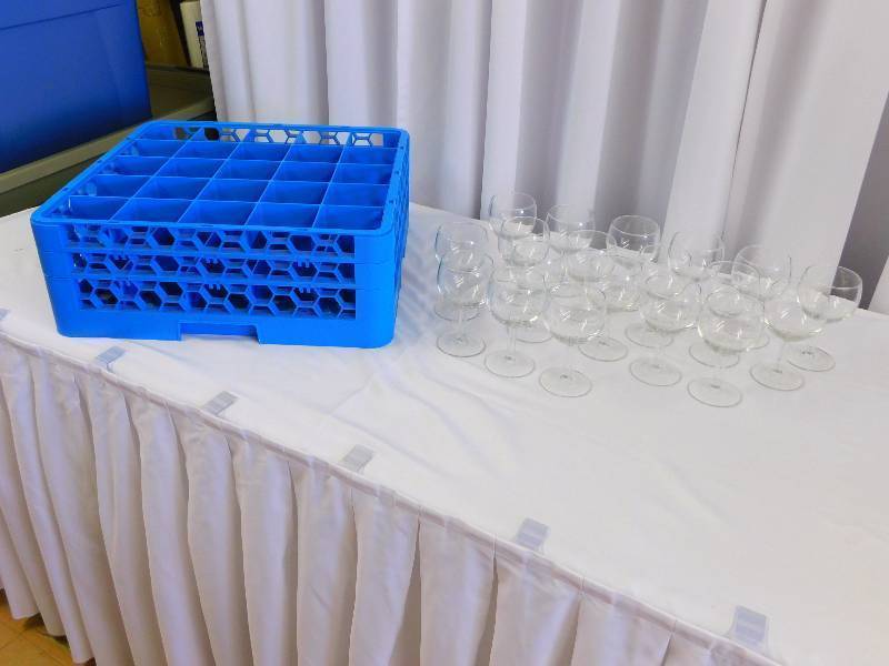 WINE GLASSES