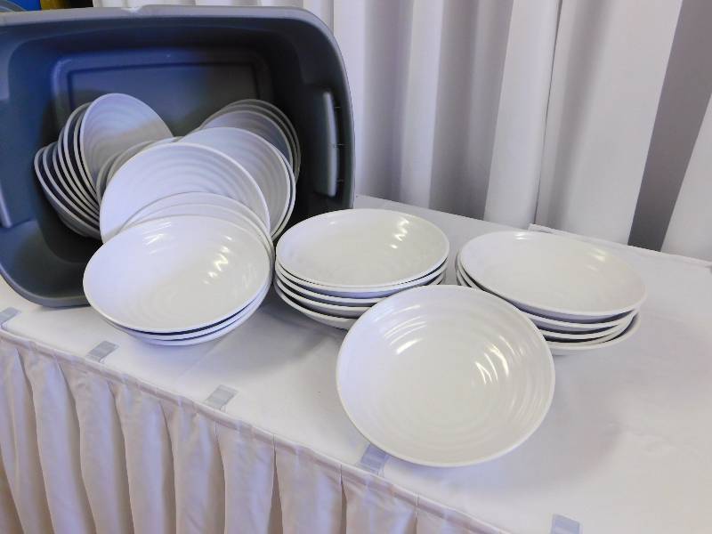 SERVING BOWLS