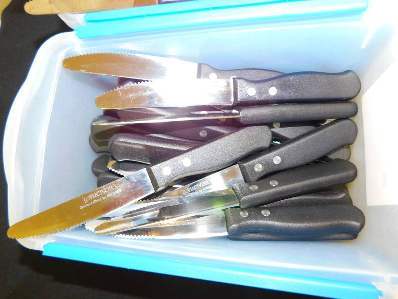 STEAK KNIVES