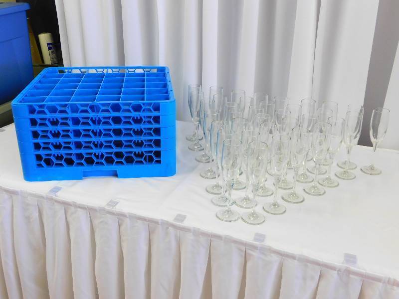 CHAMPAGNE FLUTES