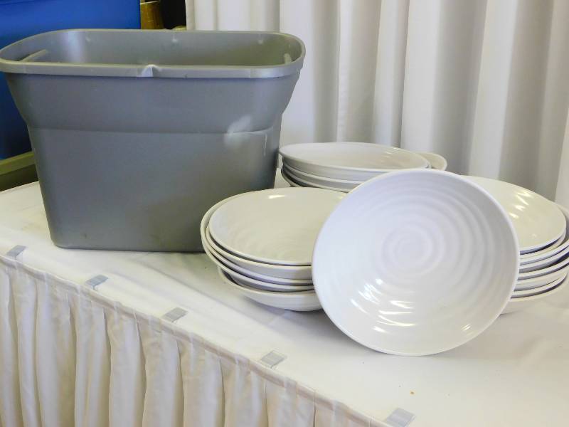 SERVING BOWLS