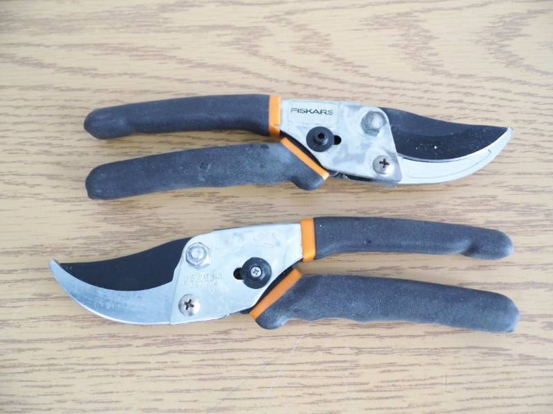 2 Pair of Fiskars Pruners