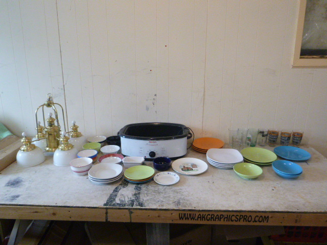 lot 47 image: Miscellaneous Kitchen Items