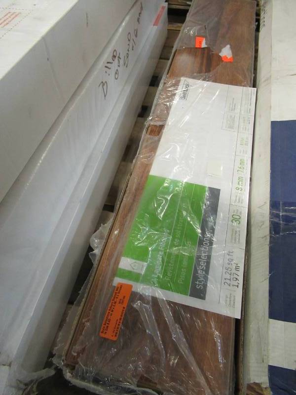 lot 27 image: Style Selections Auburn Stained White Oak 8.03-in W x 3.96-ft L Smooth Wood Plank Laminate Flooring (covers 21.25 Sq Ftcase) - 2 Cases