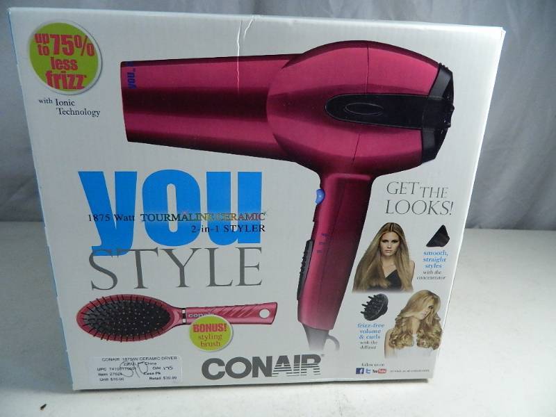 lot 15 image: New Conair Hair Dryer Set