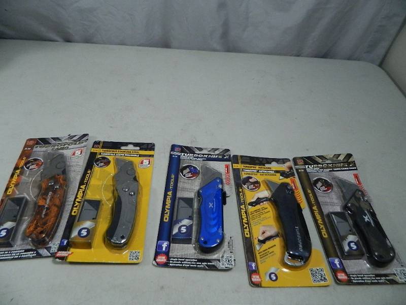 lot 59 image: 5 New Ultility Knives