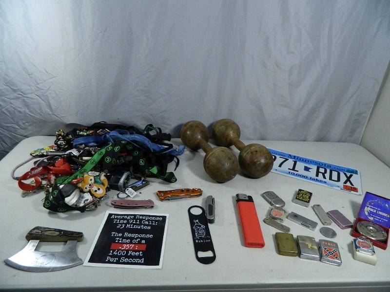 lot 83 image: Assorted Collectibles