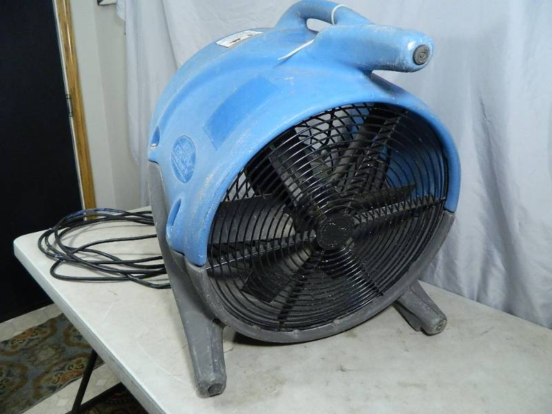 lot 4 image: Dri-Eaz Jet CXV TurboDryer Commercial Fan