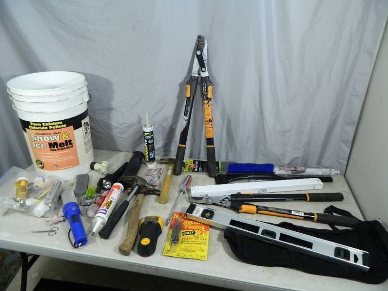 lot 93 image: Bucket of Tools