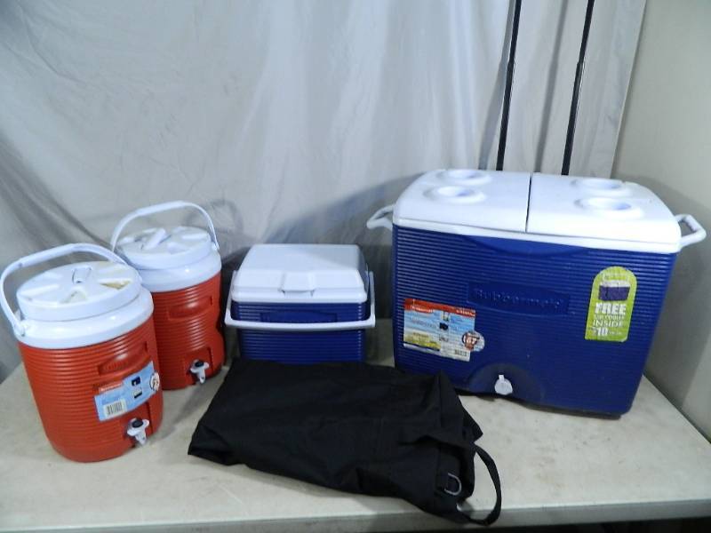 lot 98 image: Coolers, Water Jugs, Et