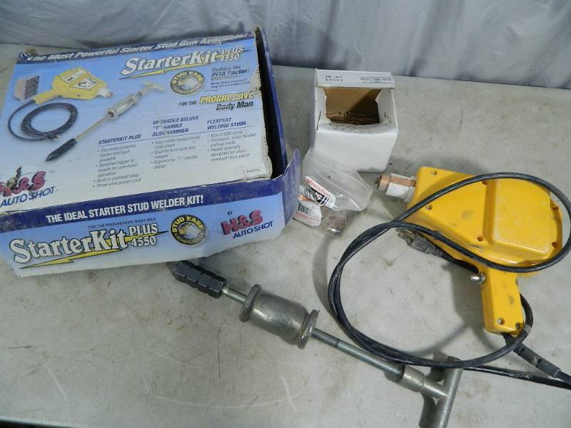 lot 107 image: Auto Body Stud Gun Set