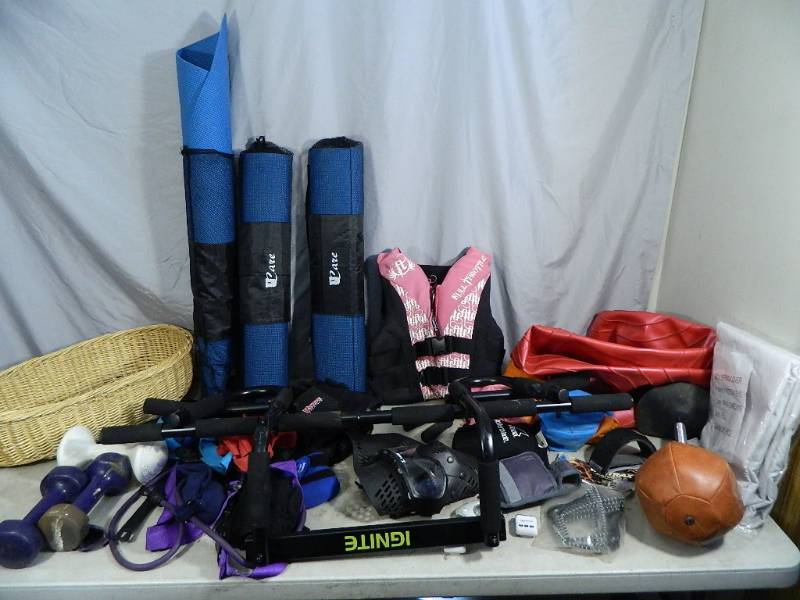 lot 125 image: Assorted Sports and Exercise Equipment