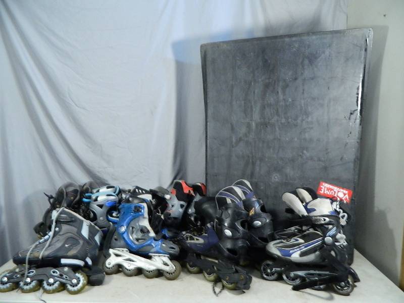 lot 136 image: 7 Pairs of Roller Blades and Ramp