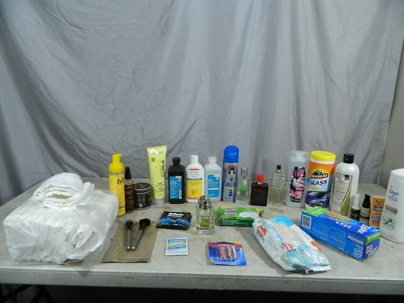 lot 140 image: Health, Beauty, and Cleaning Products