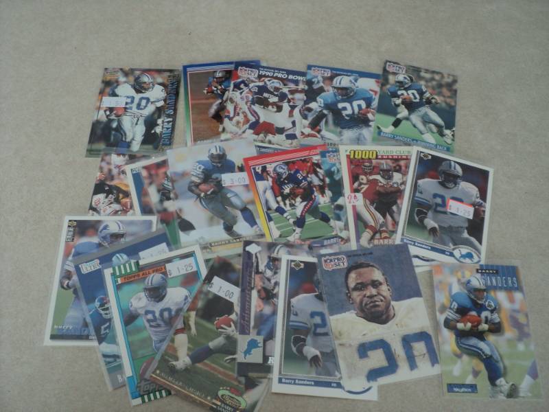25 Barry Sanders Cards...