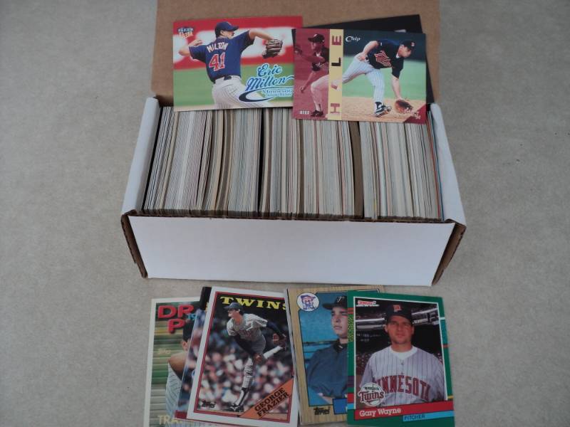 Box of Minnesota Twin Cards...