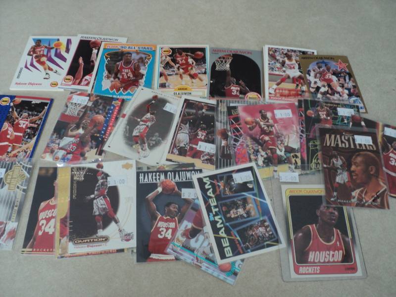40 Akeem Olajuwon Cards...
