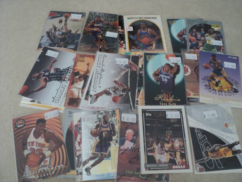 25 Basketball Star Cards...