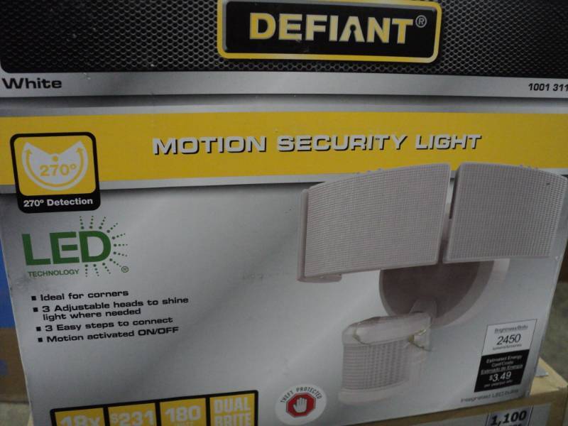 Defiant White LED Motion Security L...