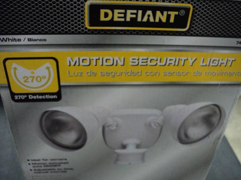 Defiant Motion Security Light...