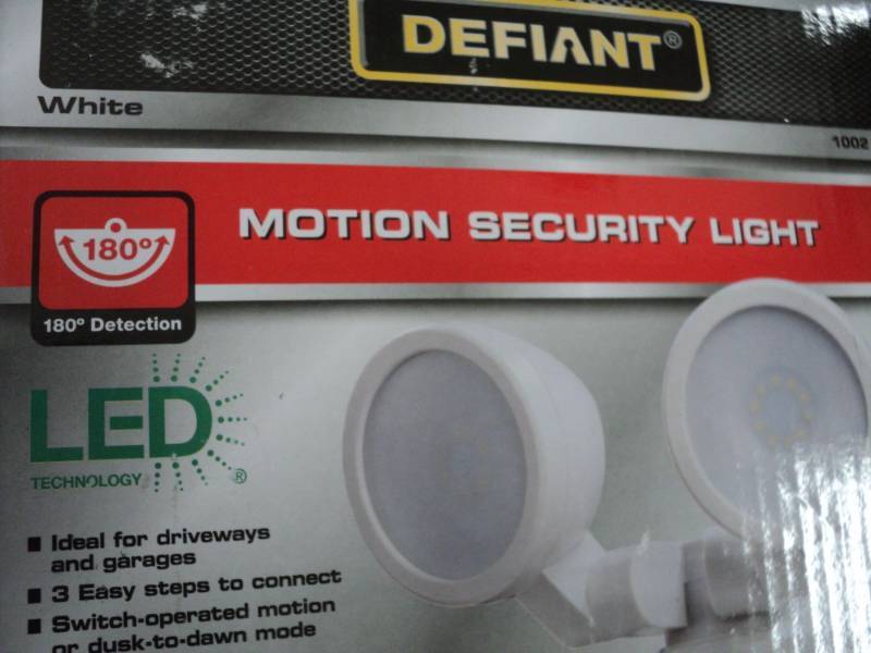 Defiant Motion Security Light...