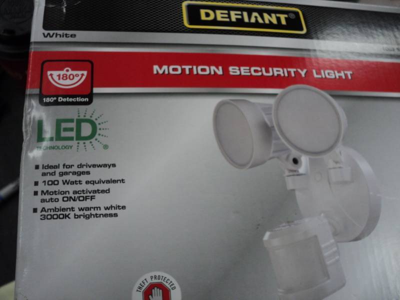 Defiant Motion Security Light...
