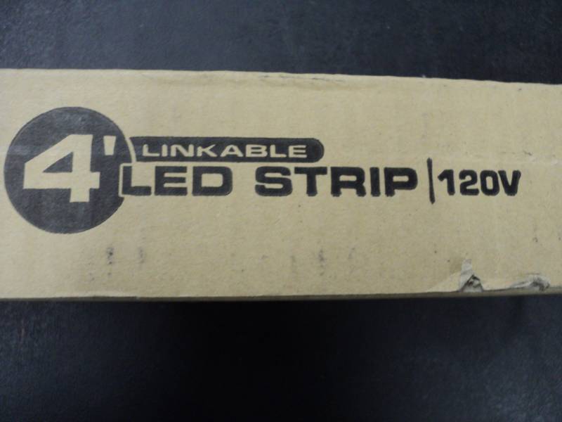 Lithonia Lighting 4 ft Linkable LED...