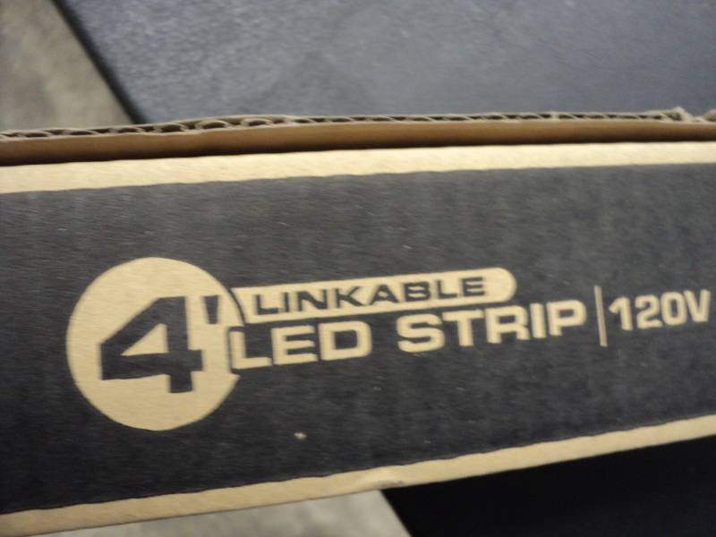 Lithonia Lighting 4 ft Linkable LED...